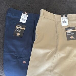 Dickies Men’s shorts in Navy & Khaki